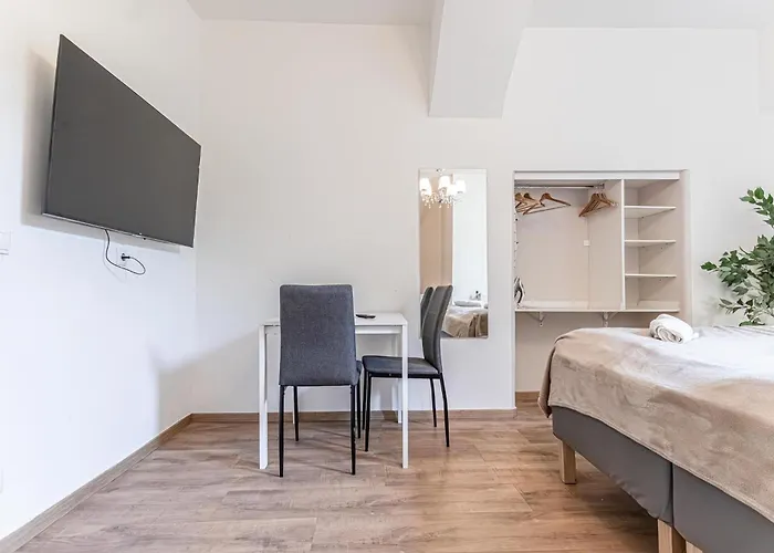 Beautiful With Great Location * Viyana