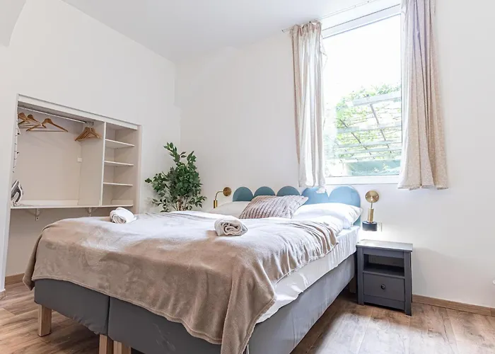 Beautiful With Great Location